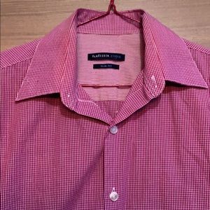 Men’s Van Heusen M Slim Fit Shirt in Picnic Red